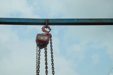 ホイストチェーン交換のタイミングと費用相場